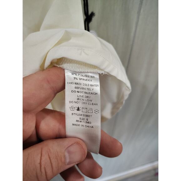 MILK & HONEY Ivory cap sleeve with ruffles blouse top Size S Feminine - Picture 8 of 10